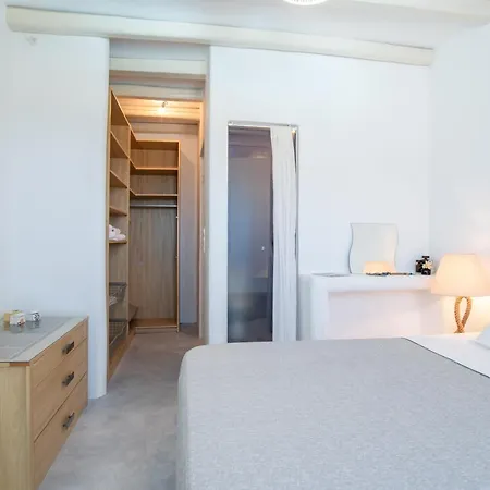 Deluxe Sea View Maisonette In *
