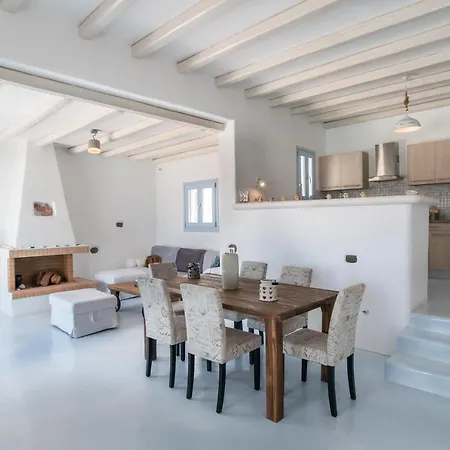 Deluxe Sea View Maisonette In
